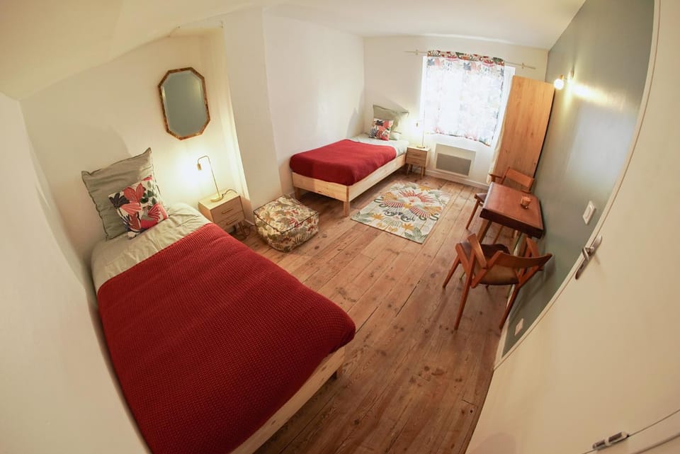 Bed, Photo of the whole room, Bedroom, wardrobe