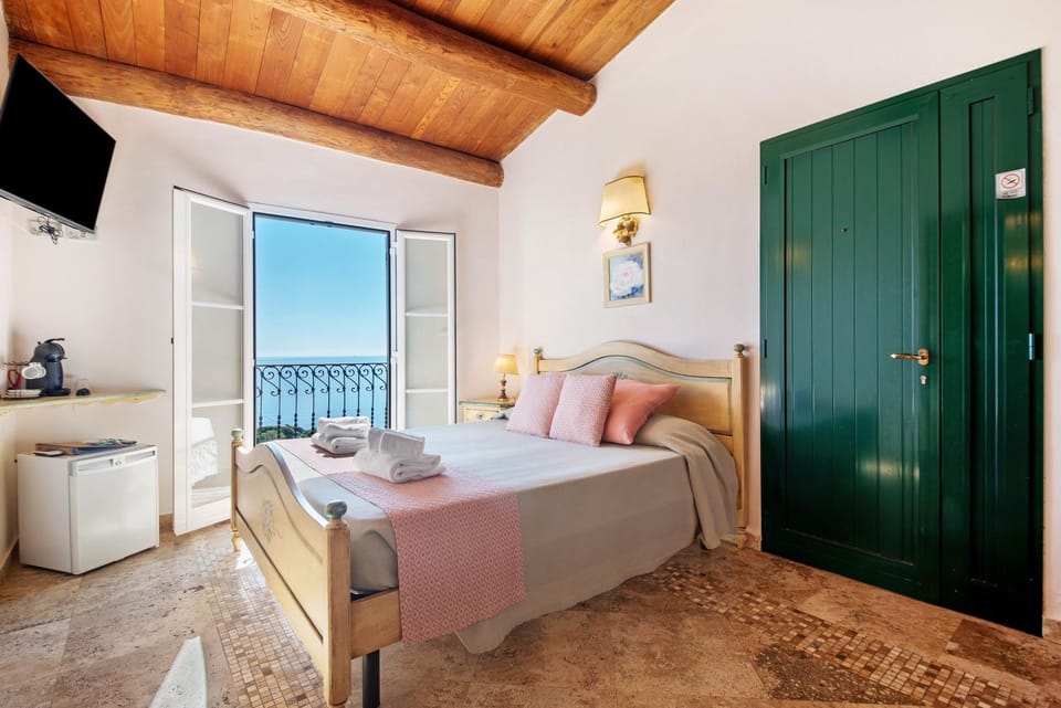 Property building, Living room, Bedroom