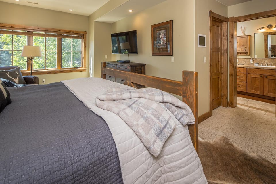 Essentia Townhome 145A House in Big Sky