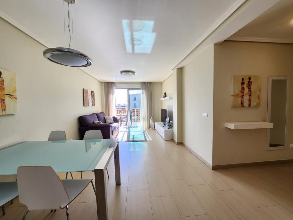 Spacious 2 Bedroom Flat in Playa de la Tejita Apartment in Abona