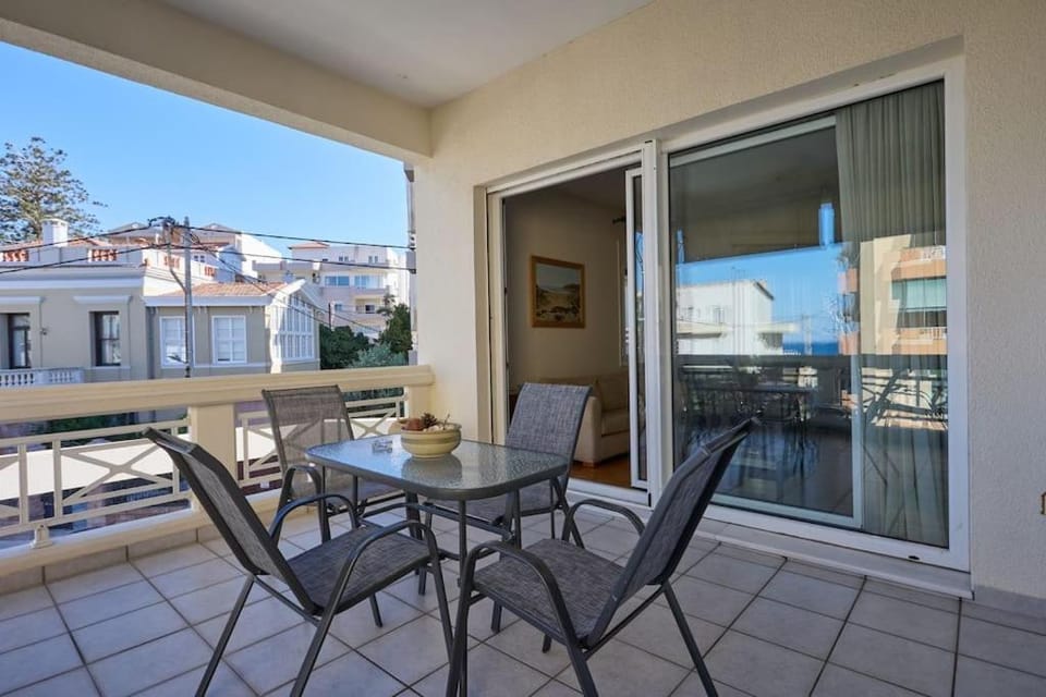 Kostas' House on the Port House in Decentralized Administration of the Aegean