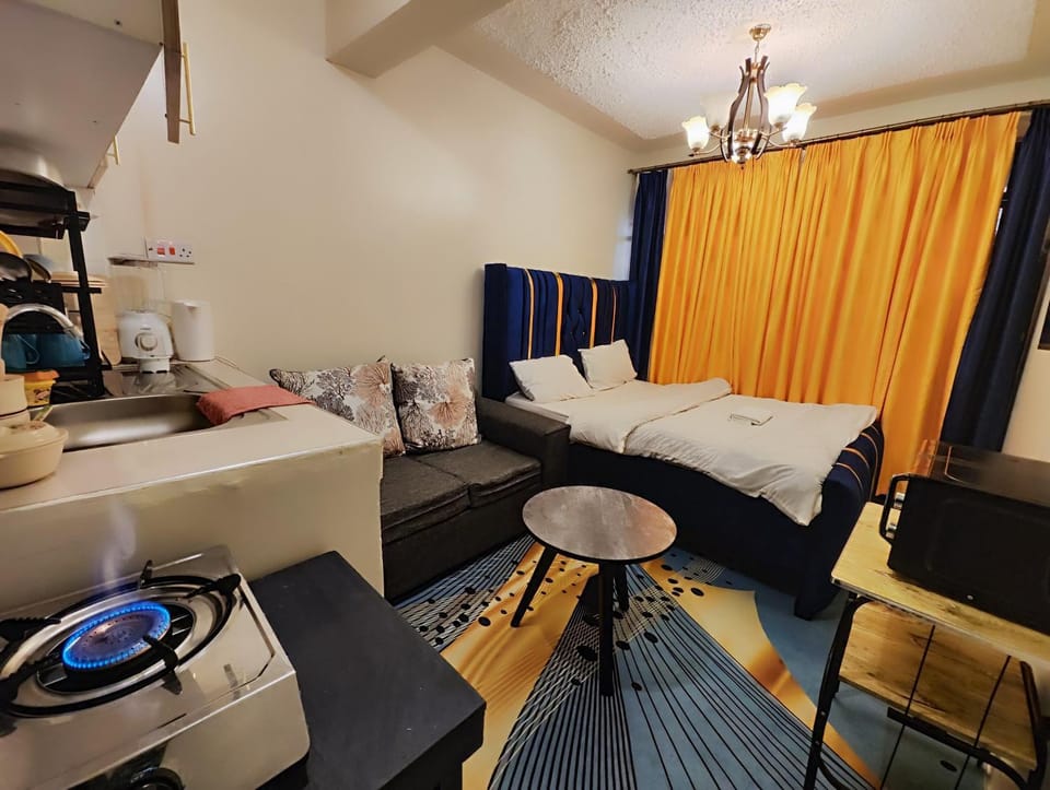 Kitchen or kitchenette, Living room, Photo of the whole room, Dining area