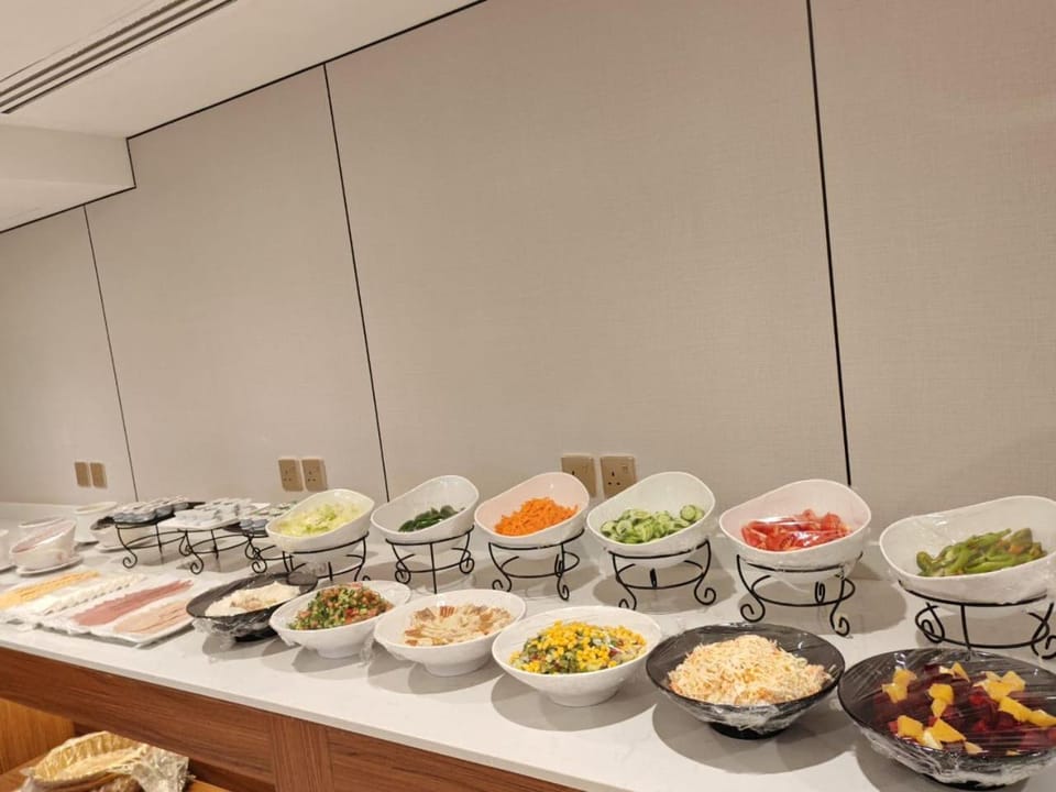 Food and drinks, Breakfast, Buffet breakfast