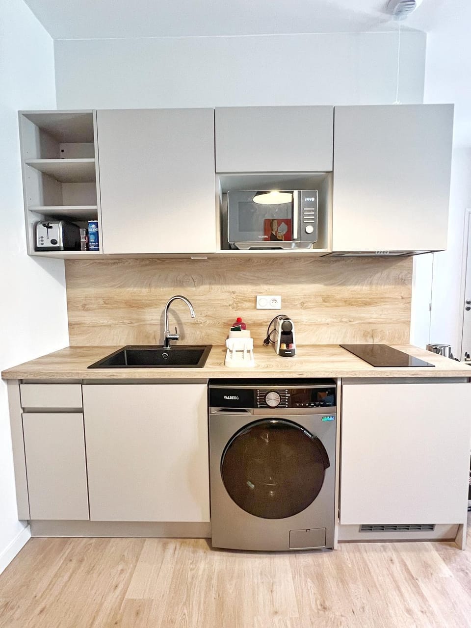 Kitchen or kitchenette, stove