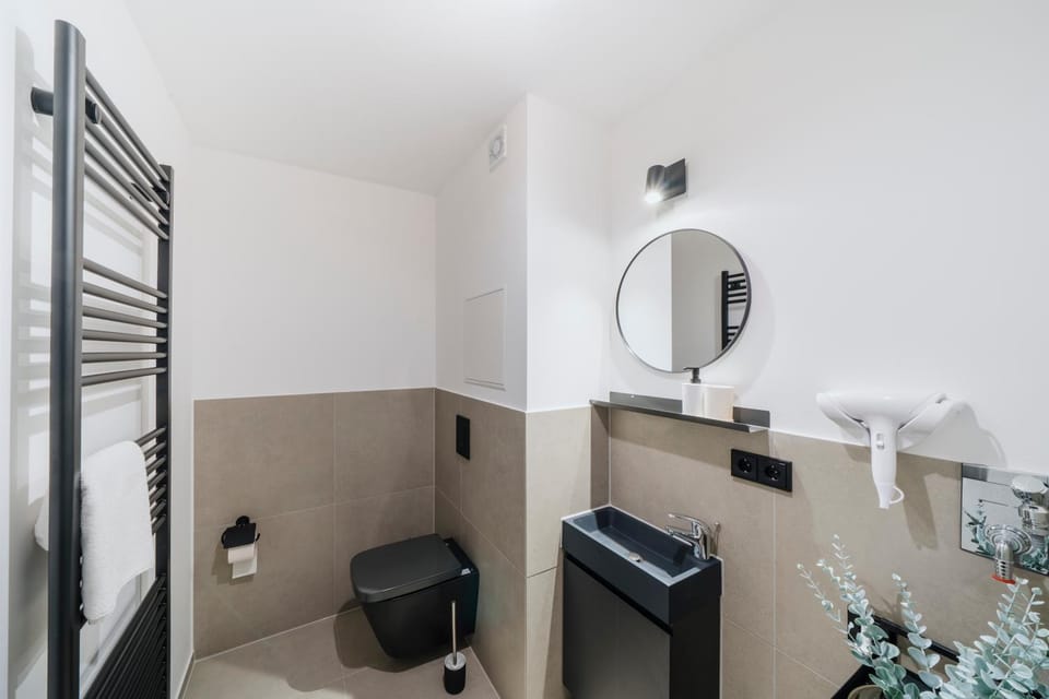 Toilet, Bathroom