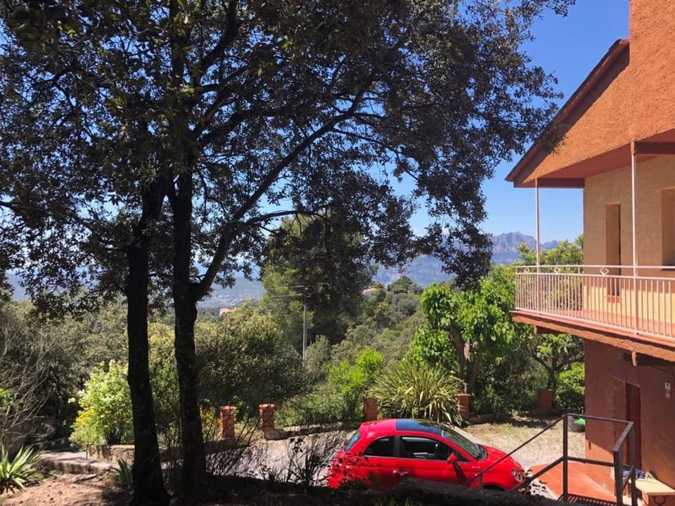 Property building, Mountain view, Parking