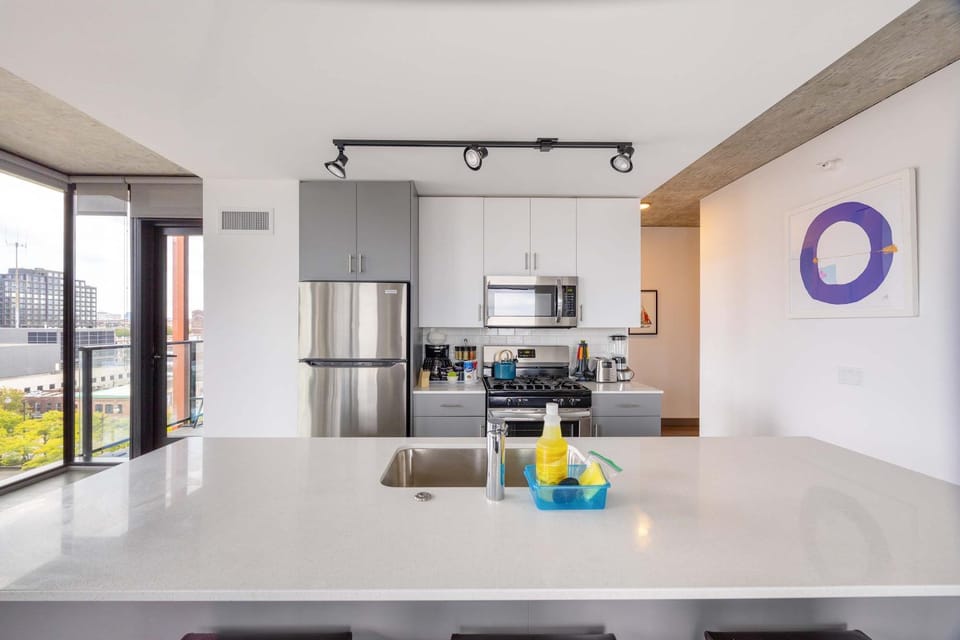 Kitchen or kitchenette, oven, stove
