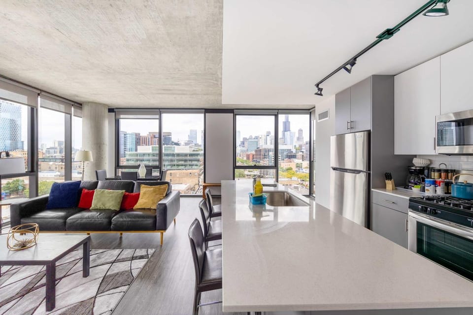 Kitchen or kitchenette, Living room, Dining area