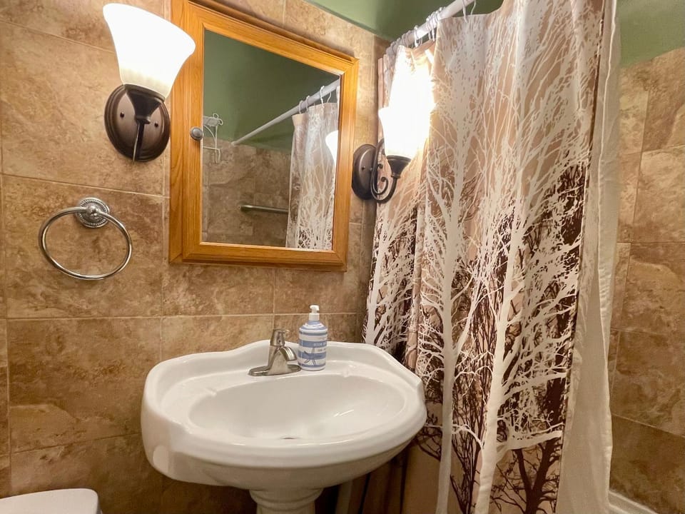 Shower, Bathroom