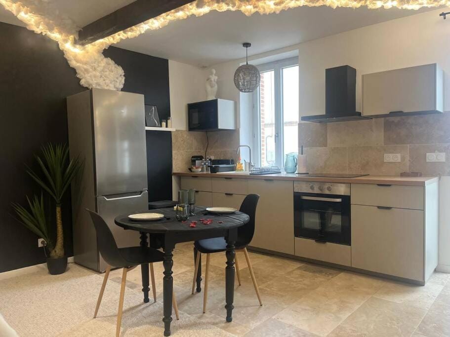 Love Room romantique - Jacuzzi et Sauna intimes Villa in Occitanie