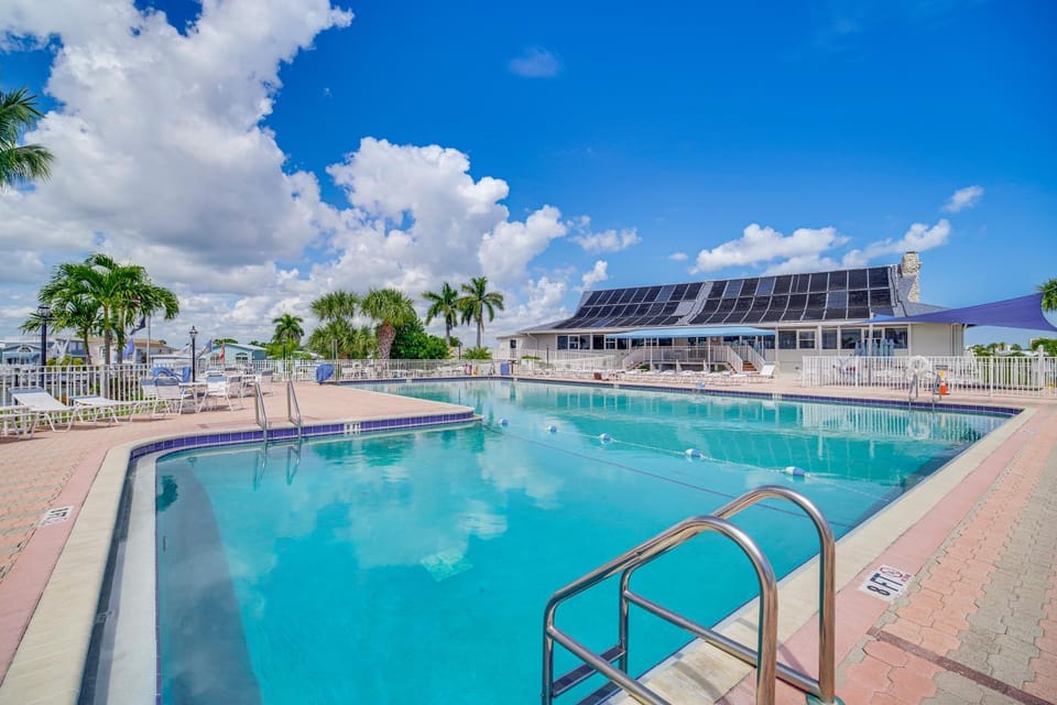 Luxury Nettles Island Home w/ Large Deck! House in Hutchinson Island