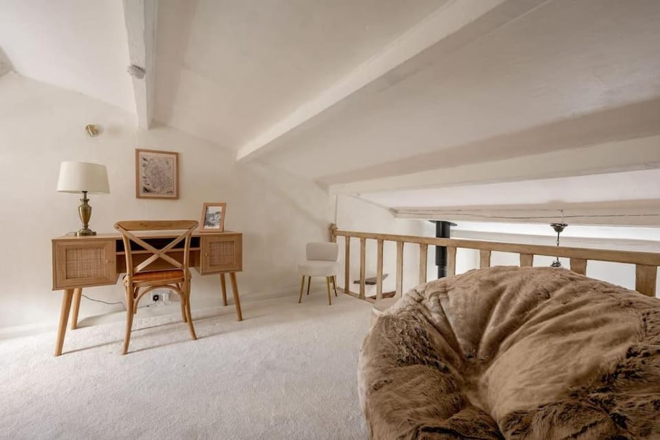 The Smithy Cumbria - 5 star Lake District Luxury, Pet Friendly, Hot Tub House in England