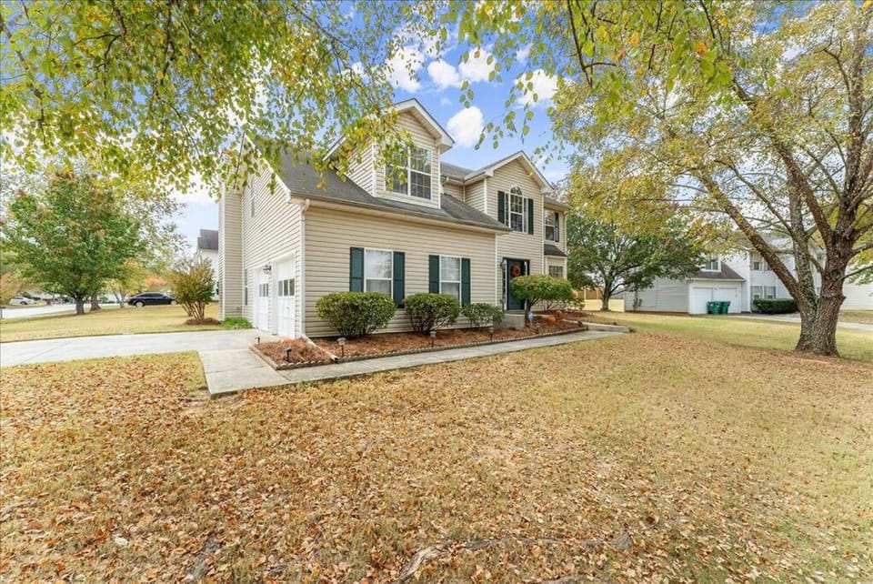 Ethnic Inspired Stonecrest Retreat Spacious Home Sleeps 8 House in Redan