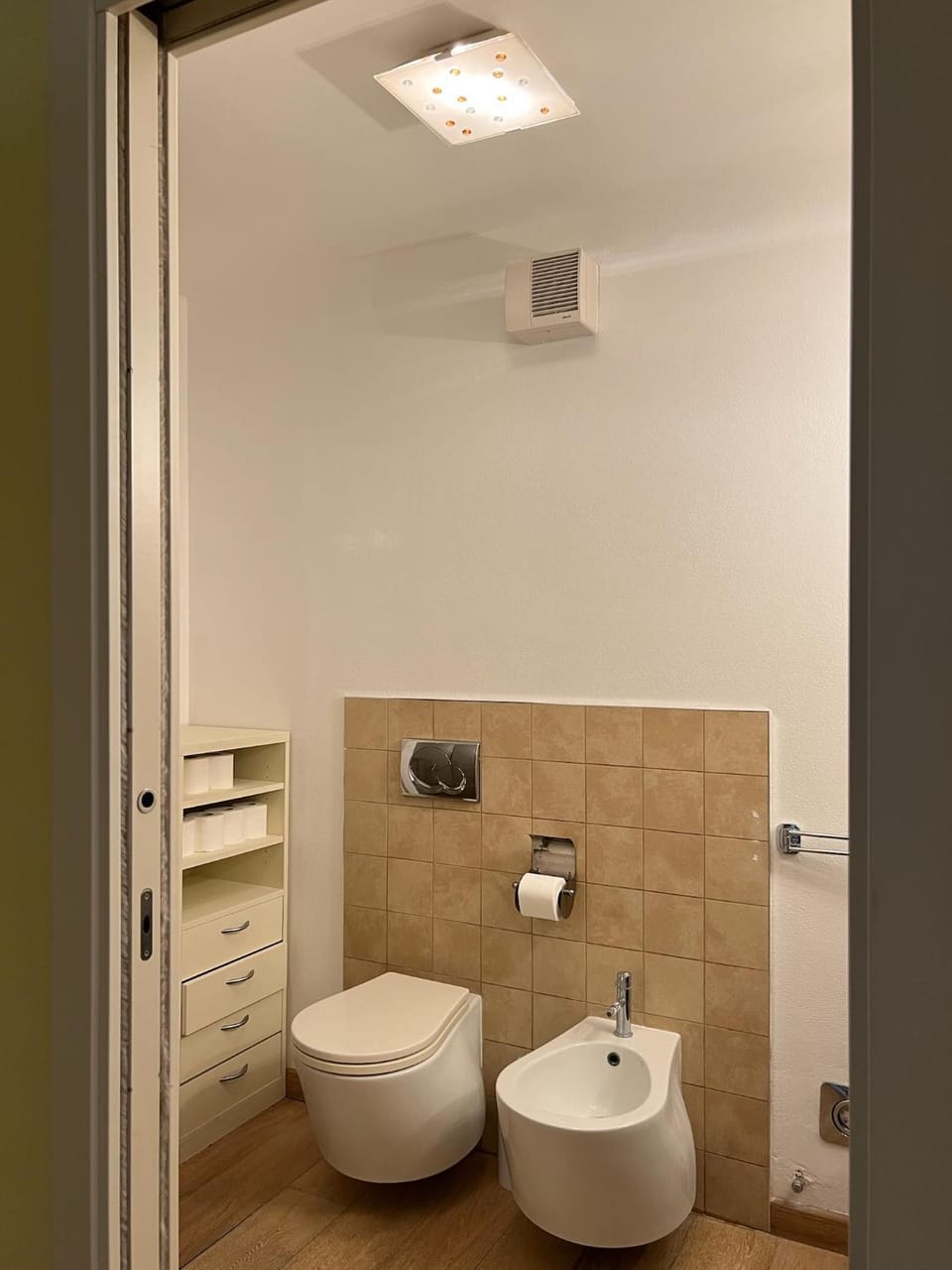 Maison under the towers Apartment in Bologna