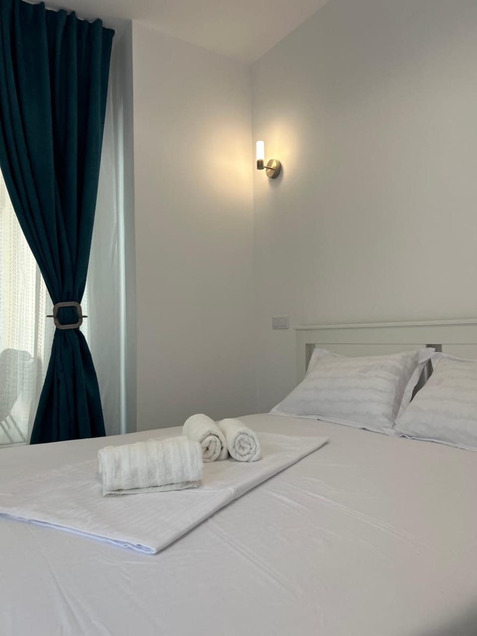 Apartment near Airport FREE Parking Toscana Apartment in Romania