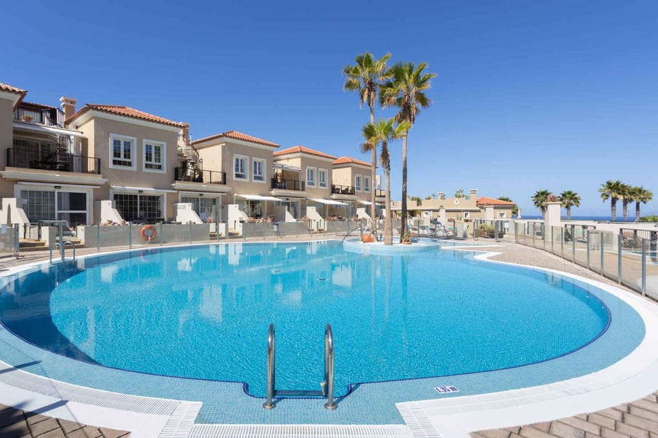 Summer, Swimming pool