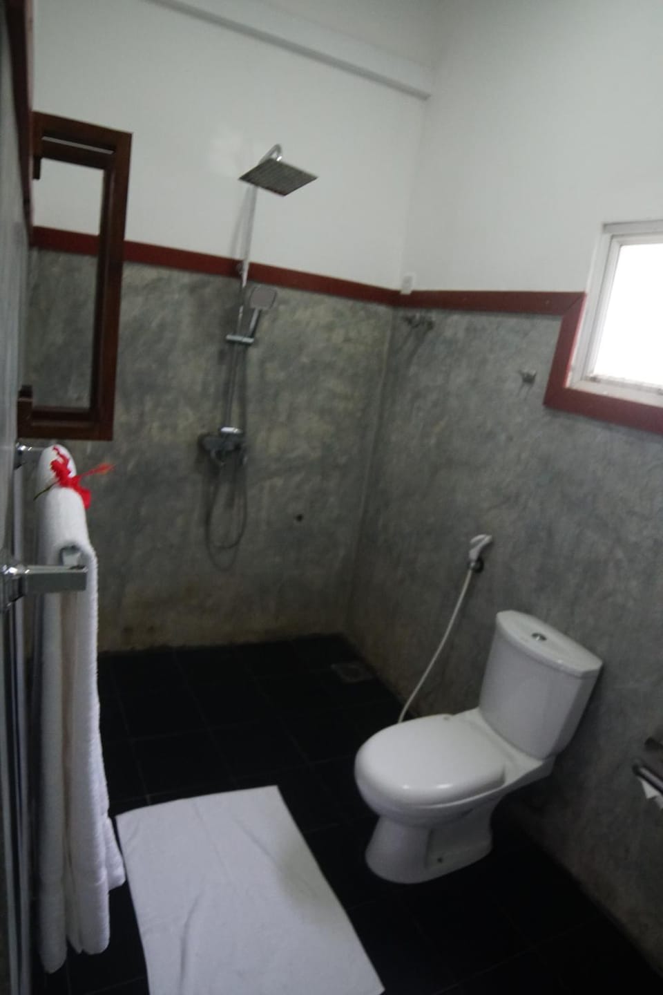 Turtle Bay Beach Resort Hotel in Mirissa