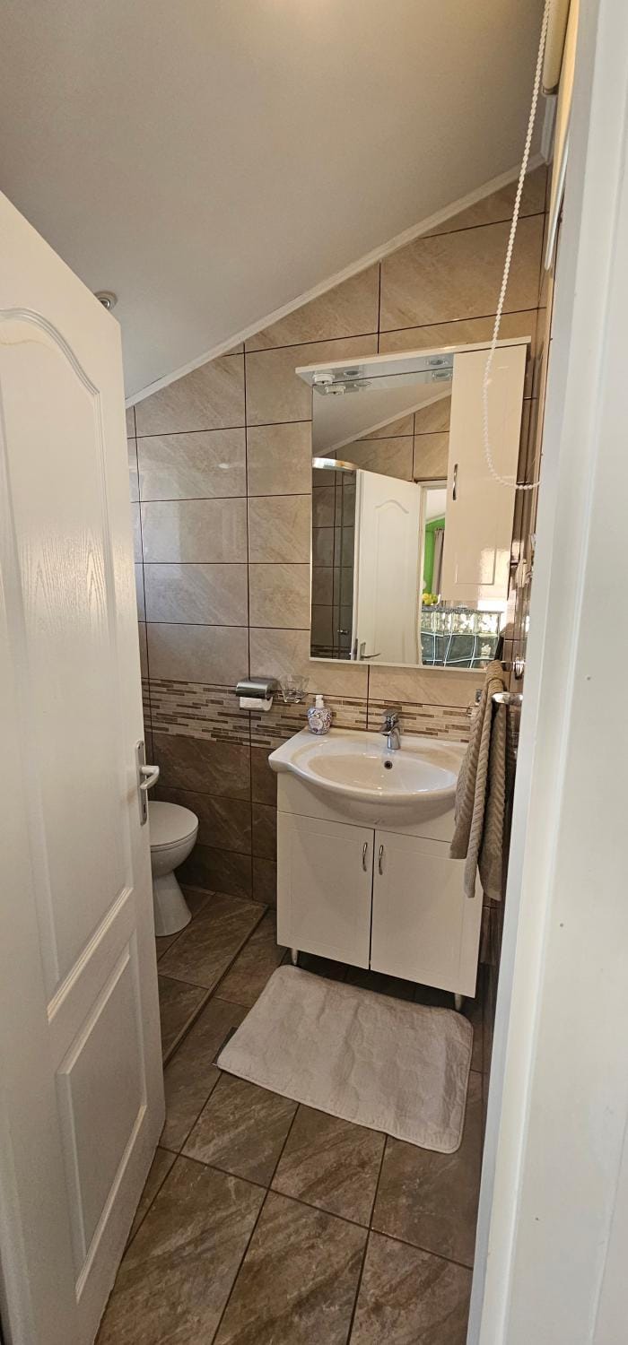 Toilet, Bathroom