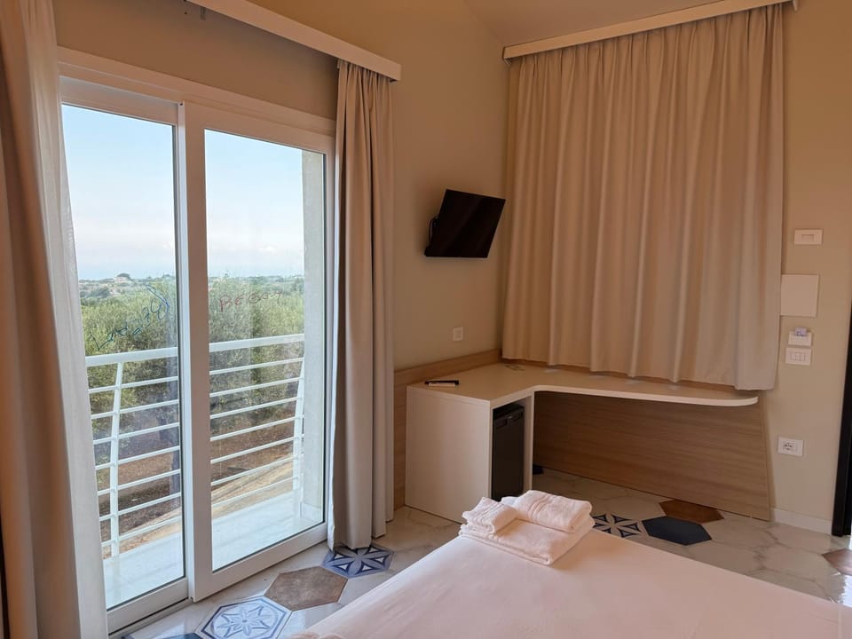 Bed, TV and multimedia, Balcony/Terrace