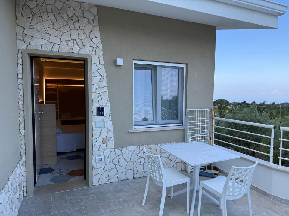 View (from property/room), Balcony/Terrace