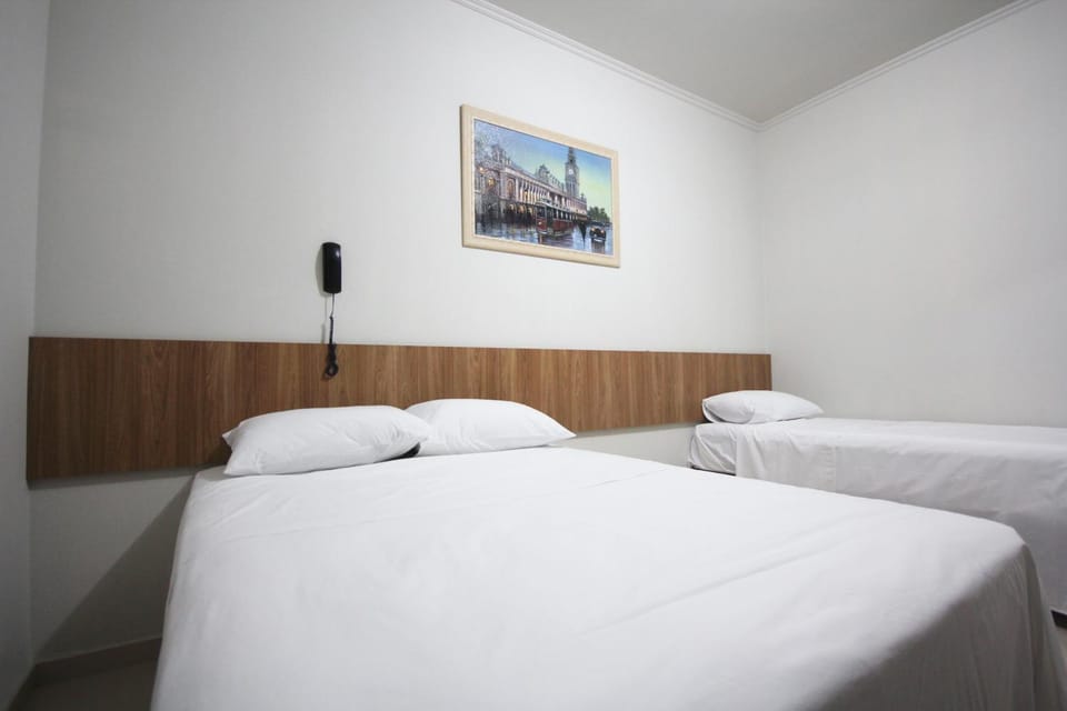 Pousada Esmeralda Olímpia Inn in Olímpia