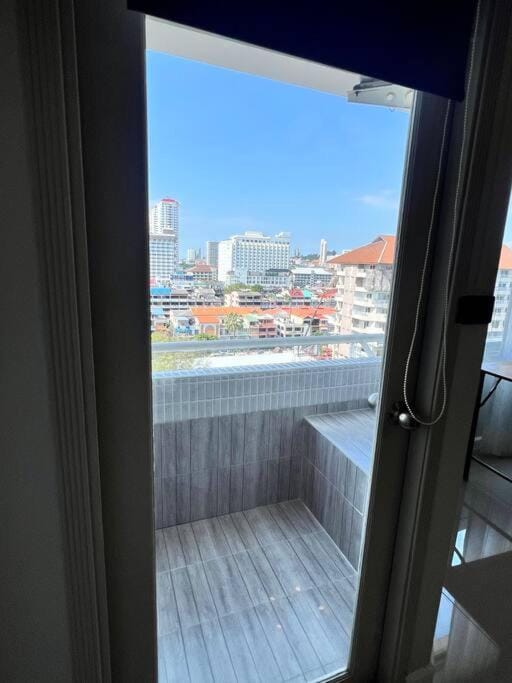 Jomtien Beach Soi7 Pattaya Thiantong Conditel-263 Apartment in Pattaya City