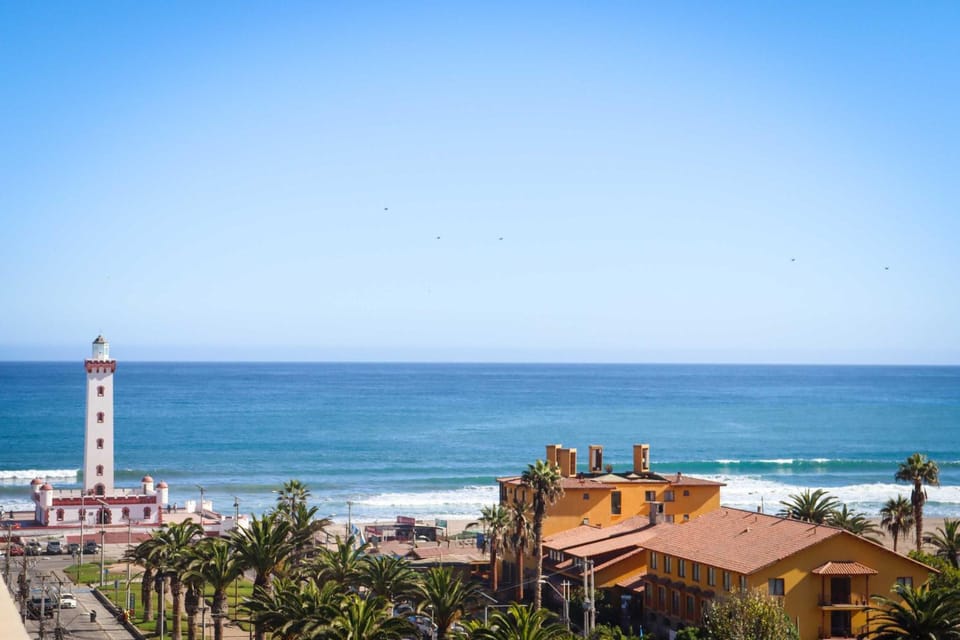 HOM l Wifi CoWork Parking Piscina Serena Faro Mar Apartment in La Serena