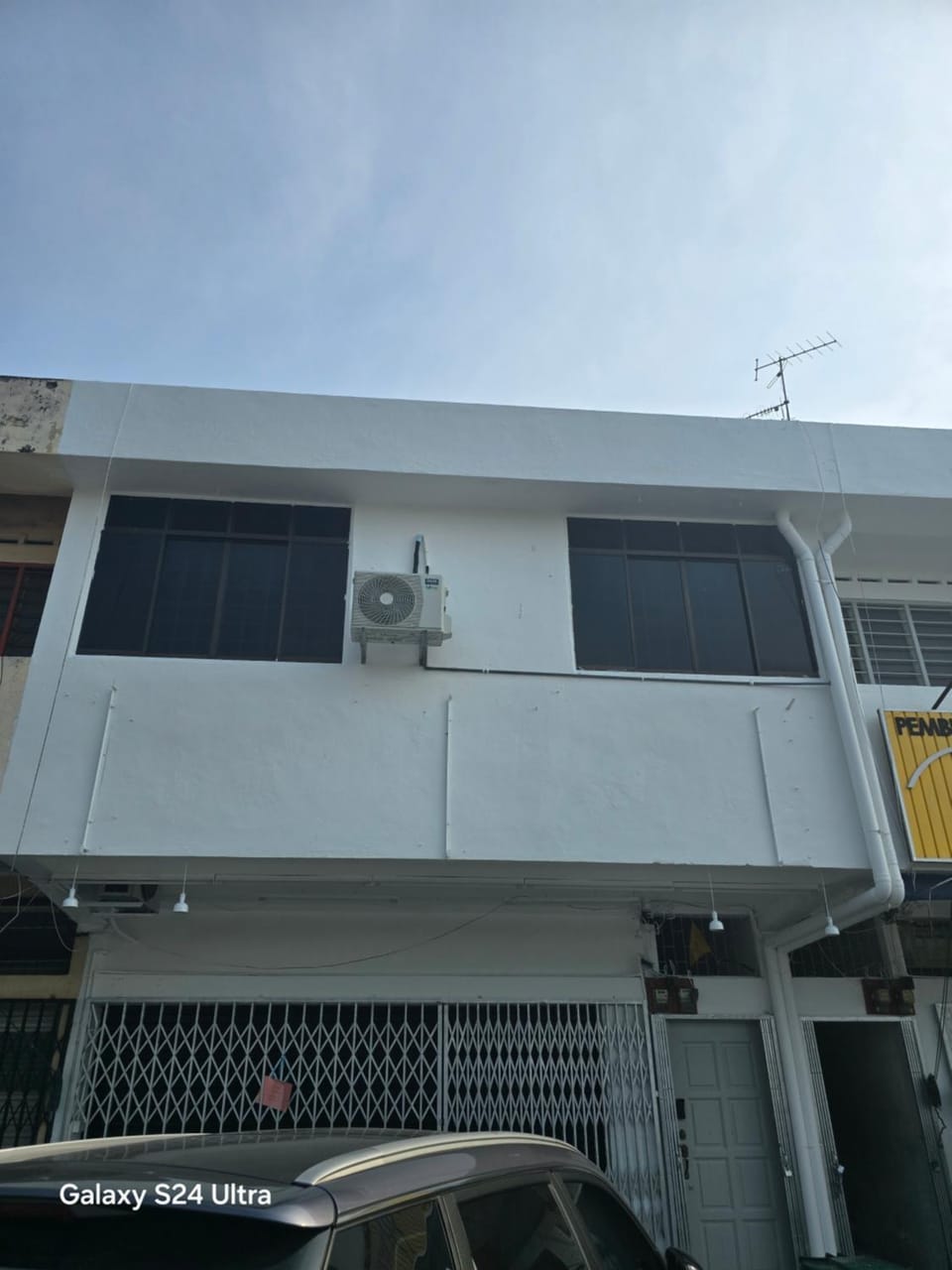 Property building, Day