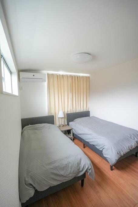 一軒家貸切 Royal Leaf Makuhari 幕張メッセまで車で5分 ディズニーが近い Apartment in Chiba Prefecture