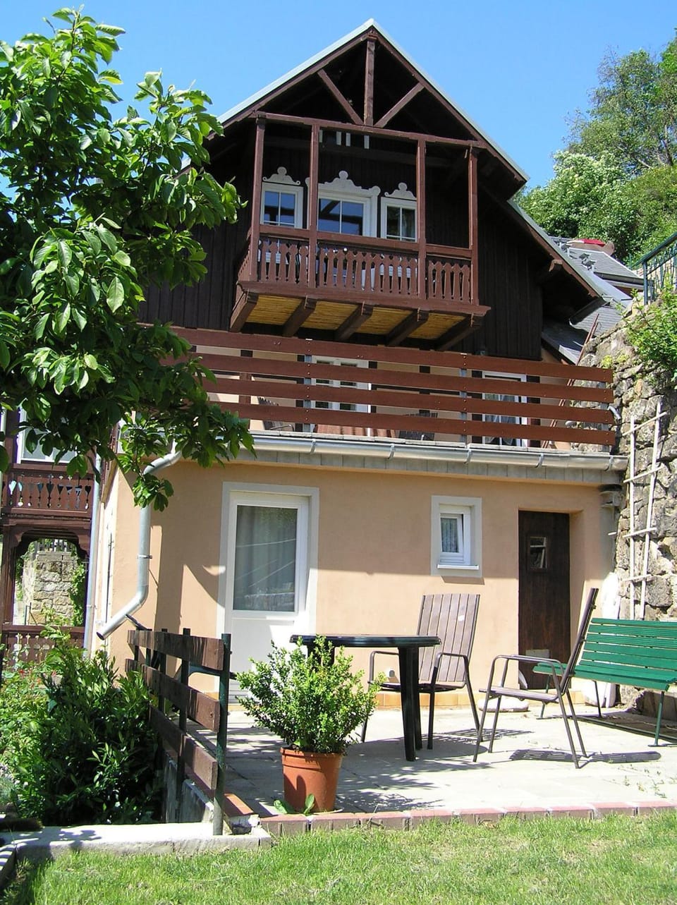 Property building, Balcony/Terrace, Photo of the whole room