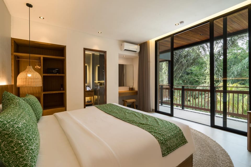 Bed, Bedroom, air conditioner