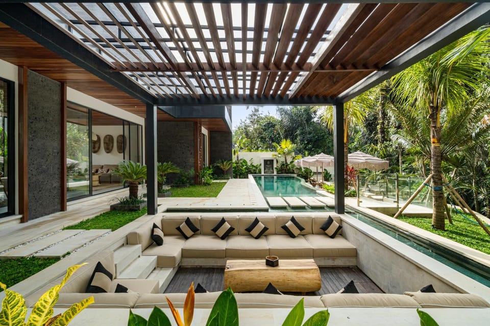 Garden, Seating area, Garden view, Swimming pool