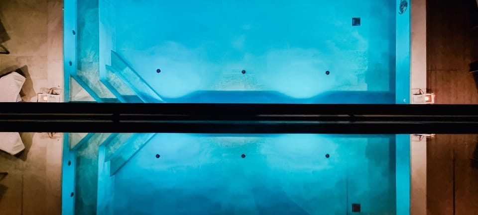 Pool view, Swimming pool