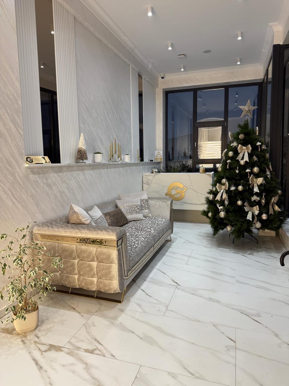 Galactic&Ludmila Suite SPA Hotel in Brașov County