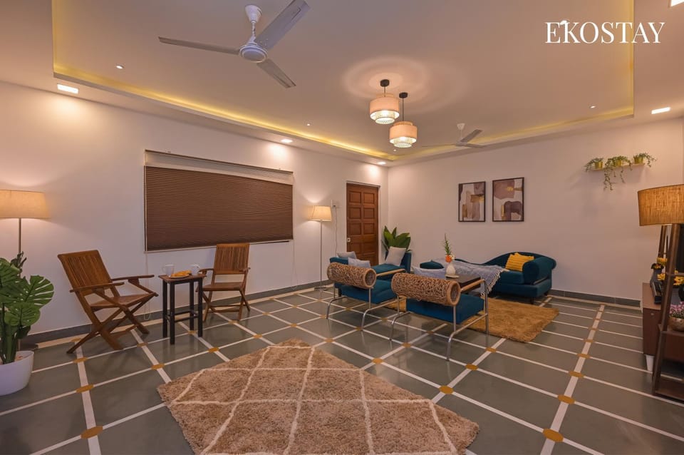 Communal lounge/ TV room, TV and multimedia, Living room, Seating area, Evening entertainment, fireplace