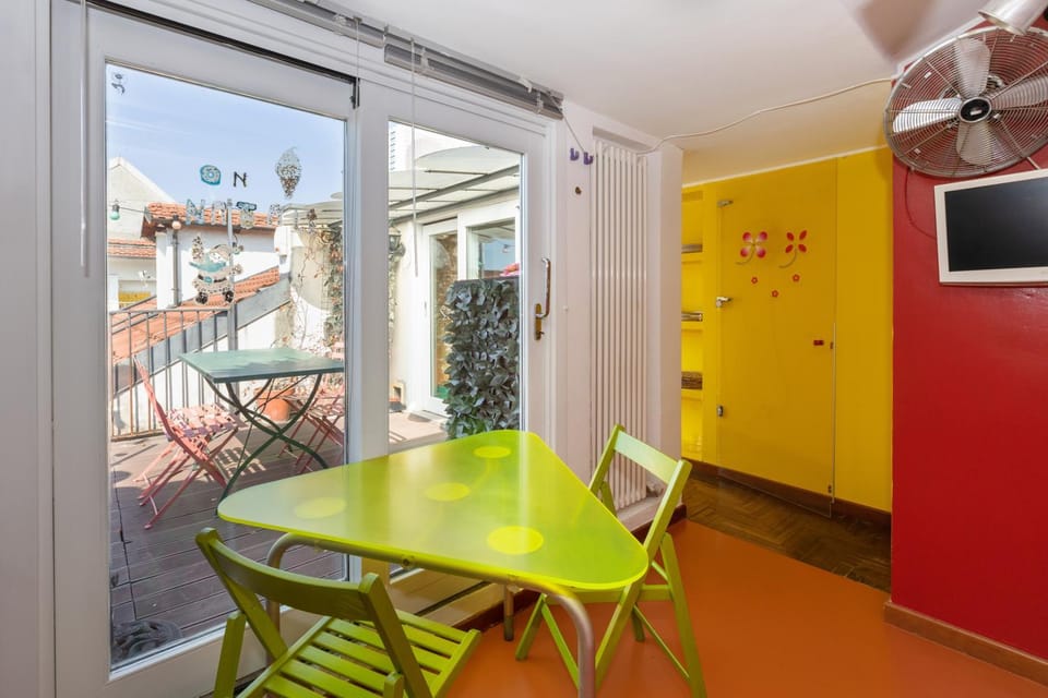 Two bedroom last floor Sarpi - Mirable PM Apartment in Milan