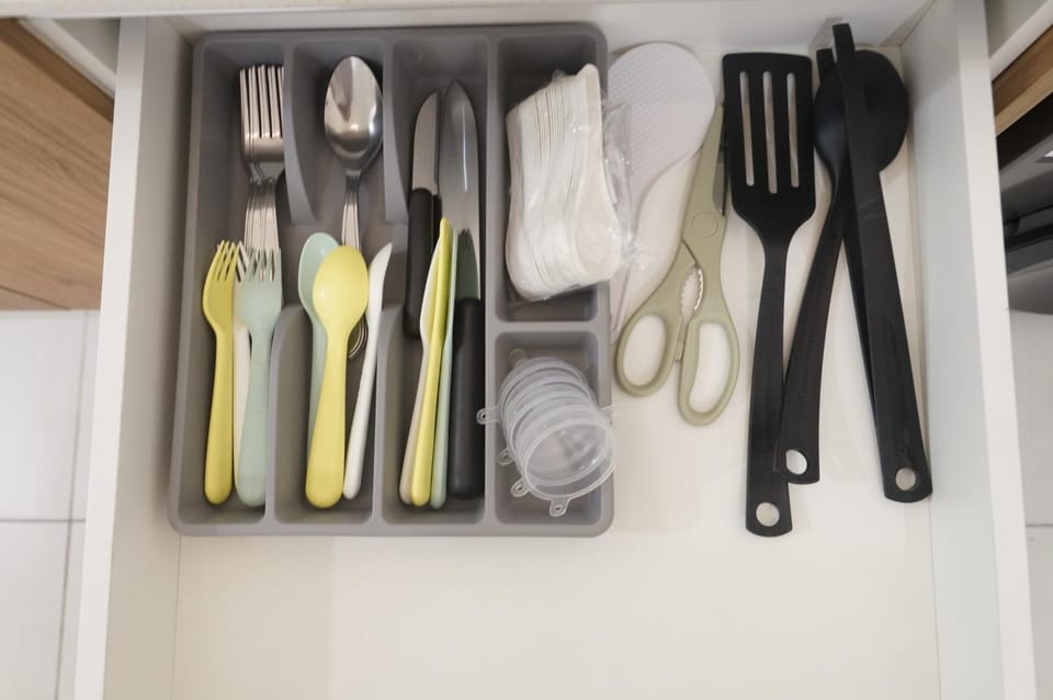 Kitchen or kitchenette, kitchen