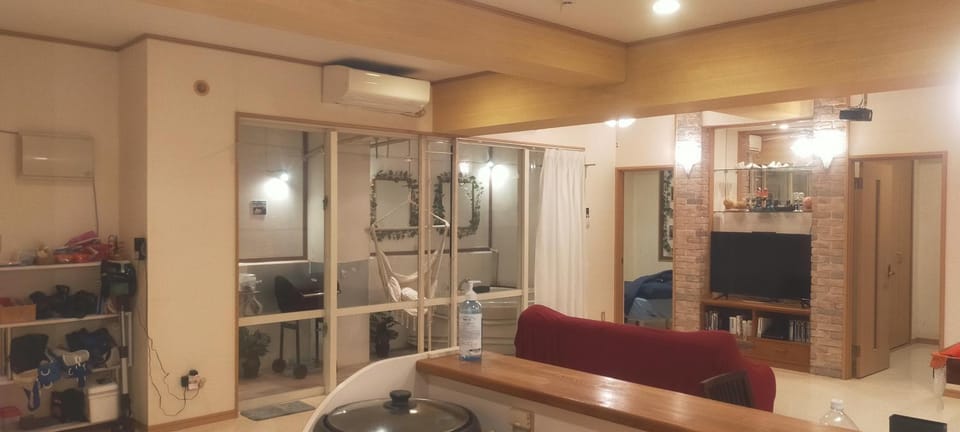 プルメリア,ｼﾞｬｸﾞｼﾞｰ,ﾌﾟﾛｼﾞｪｸﾀｰ,BBQ台,ﾐﾆﾋﾞﾘﾔｰﾄﾞ,広65平米,wii,wifi,P1有 Apartment in Okinawa Prefecture