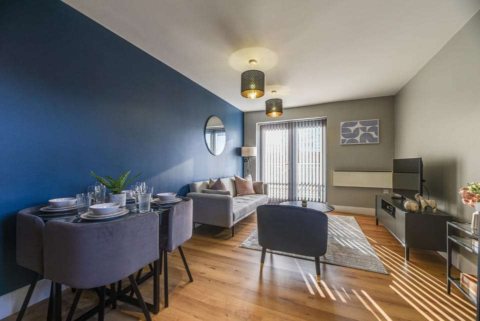 Living room, Seating area, Dining area