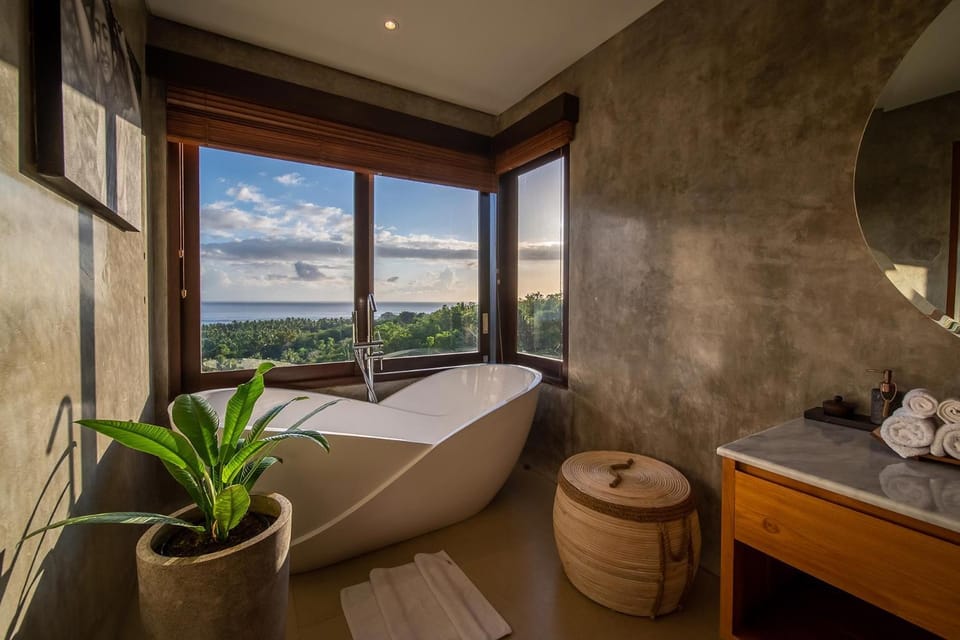 Bathroom, towels