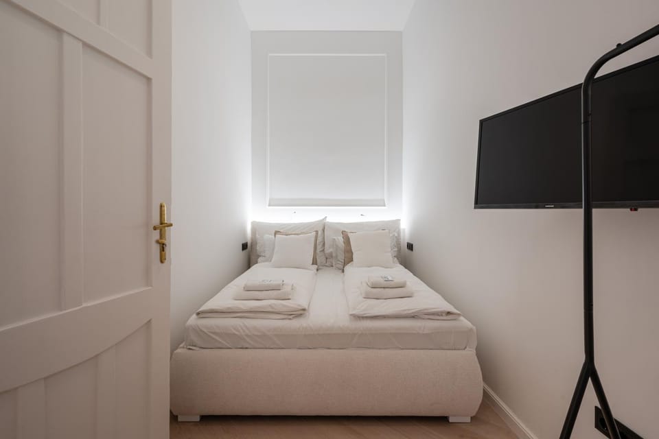 Prestige Elegant 3-BDR Apartment Apartment in Budapest