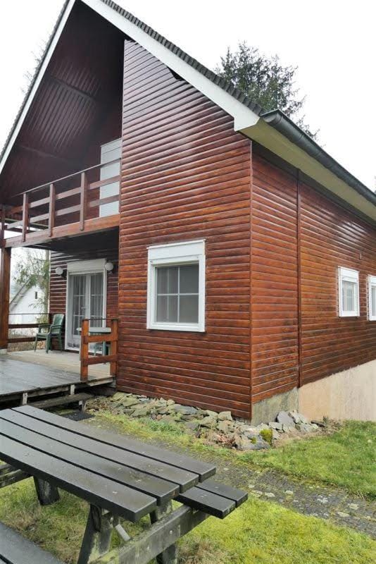 Cosy Sjalay near the lake for 6-8 persons Chalet in Wallonia, Belgium