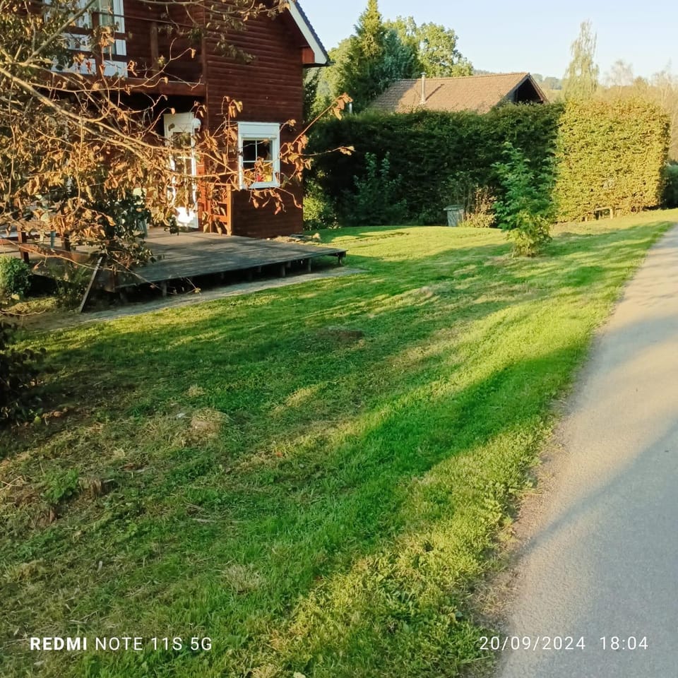 Cosy Sjalay near the lake for 6-8 persons Chalet in Wallonia, Belgium