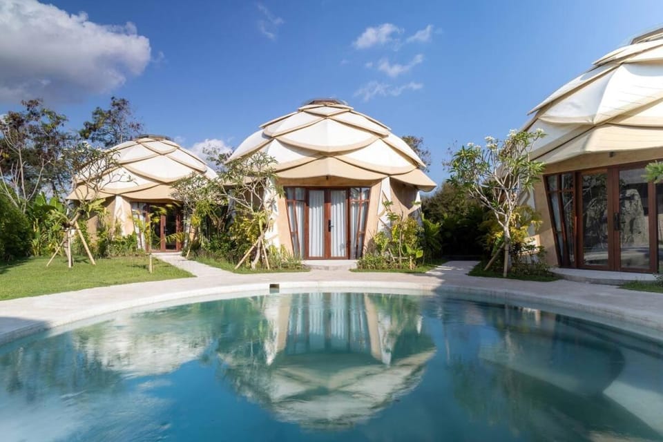 Nuanu Suites & Accommodations Resort in Kediri