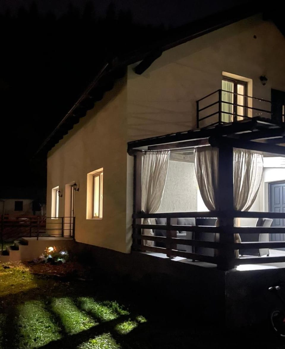 Casa MELLA House in Romania