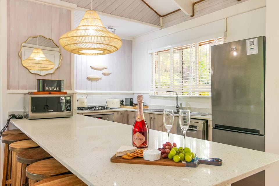 Kitchen or kitchenette, oven, stove