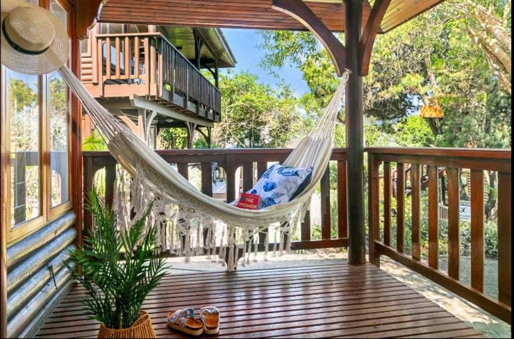 Spring, Balcony/Terrace