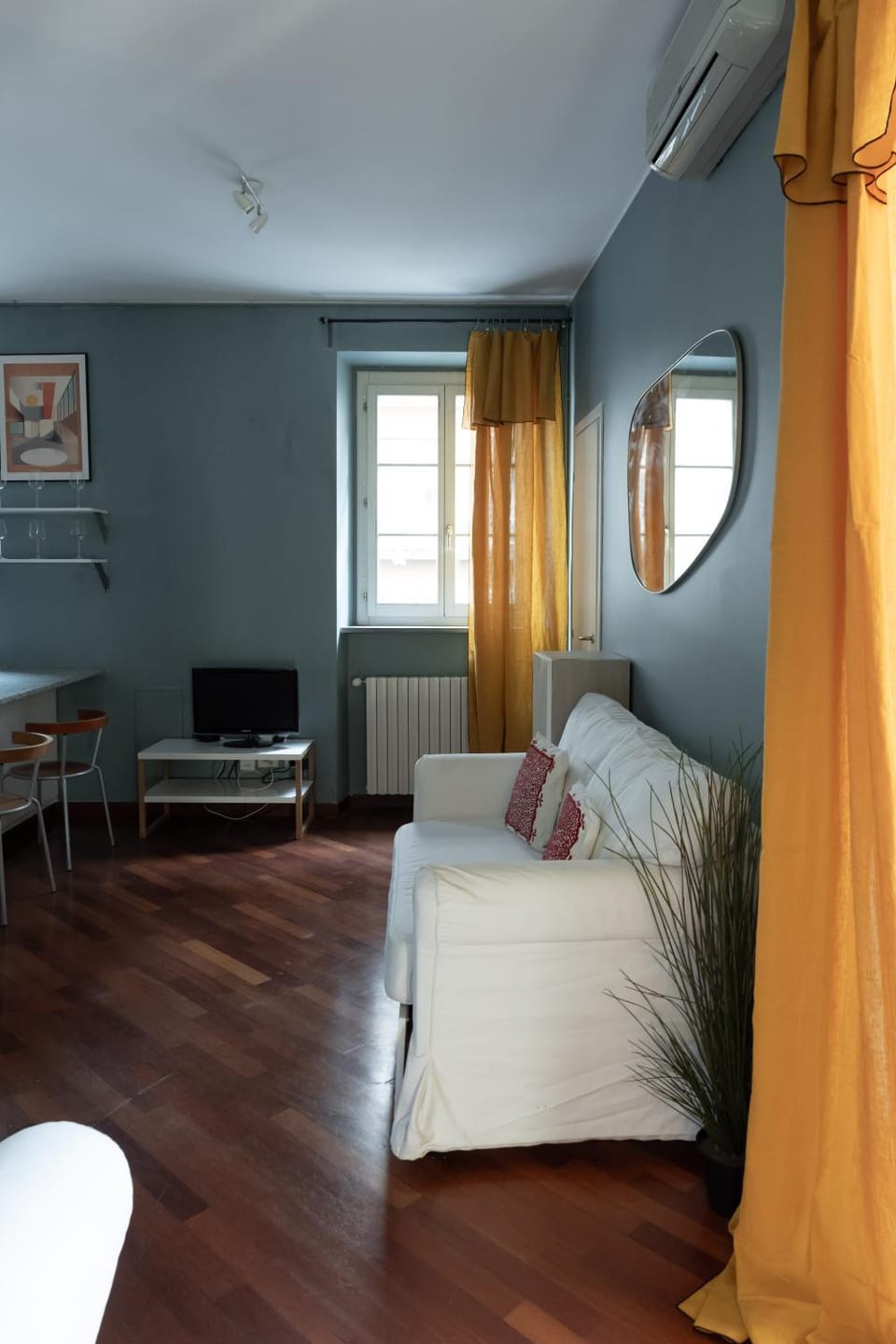Splendid one bedroom 2 level Duomo - Mirable PM Apartment in Milan