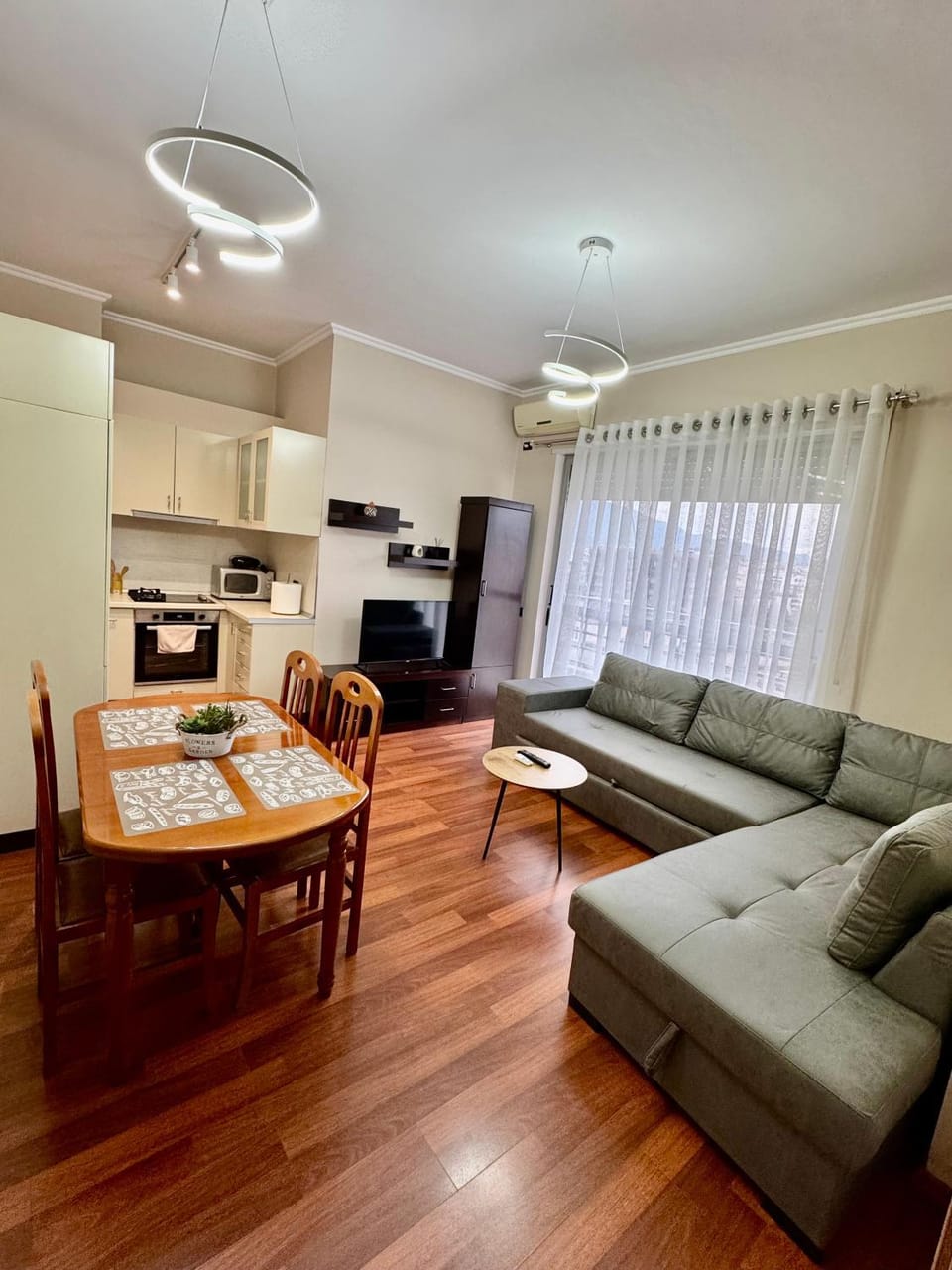 New Bazaar Cozy Luxor Apartments , 10 Apartments Apartment in Tirana