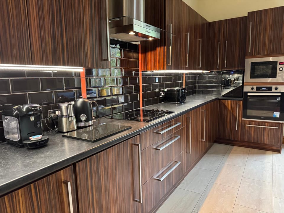 dishwasher, microwave, oven, stove, washing machine, dryer, kitchen